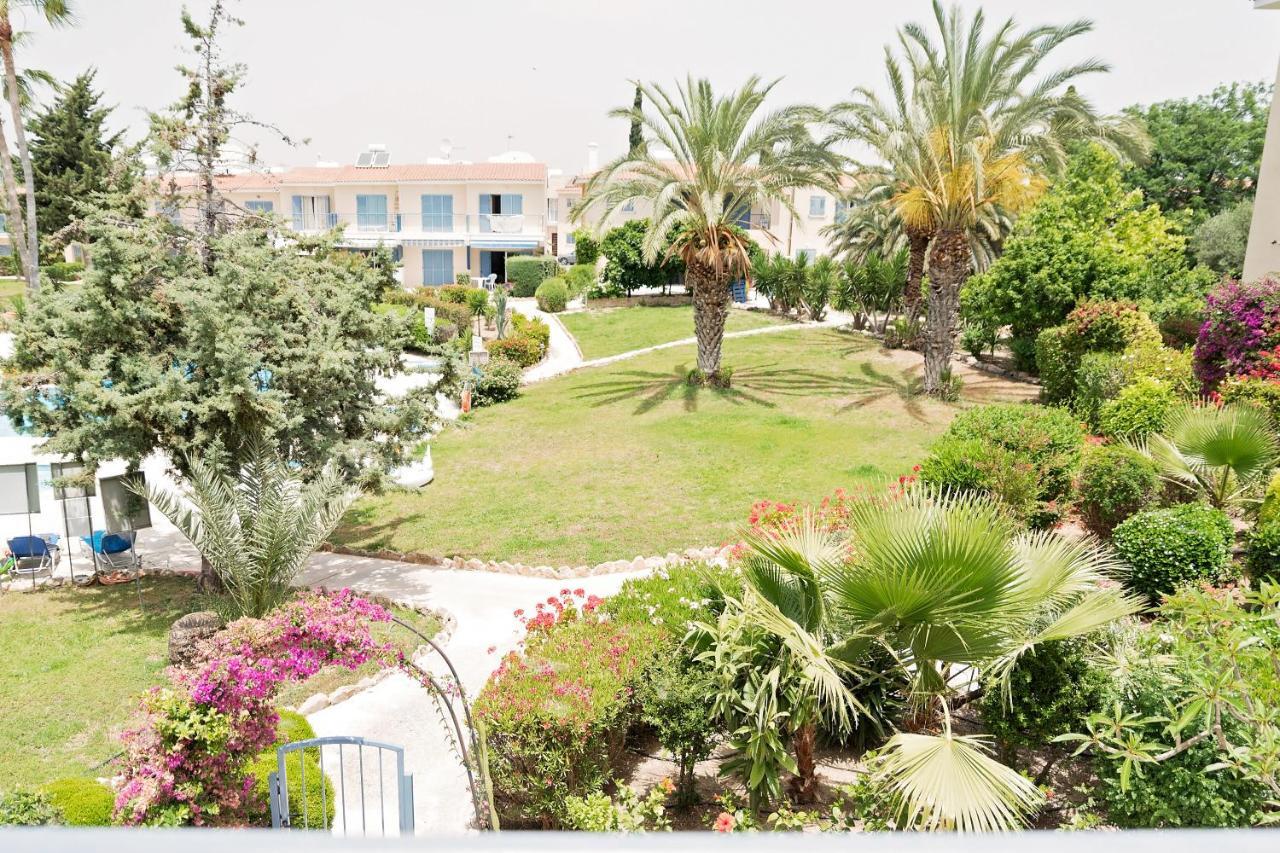 Holiday Apartment Walking Distance To The Sea Paphos Exteriér fotografie